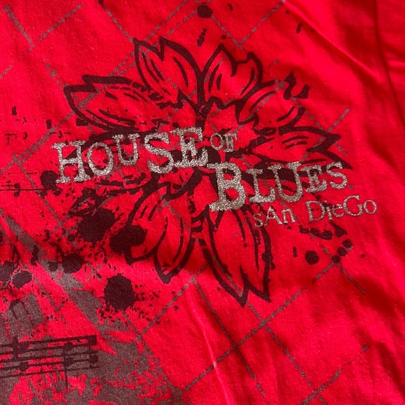 🟣4/$25 Y2K Vintage House of Blues “Argyle Rock”Graphic Tee - Picture 2 of 5